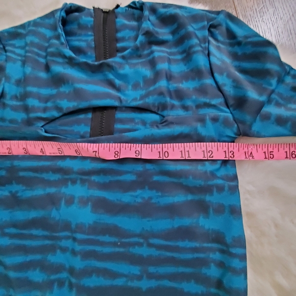 Mikoh Lunar Cut-Out Rashguard Body-Suit - Picture 7 of 11